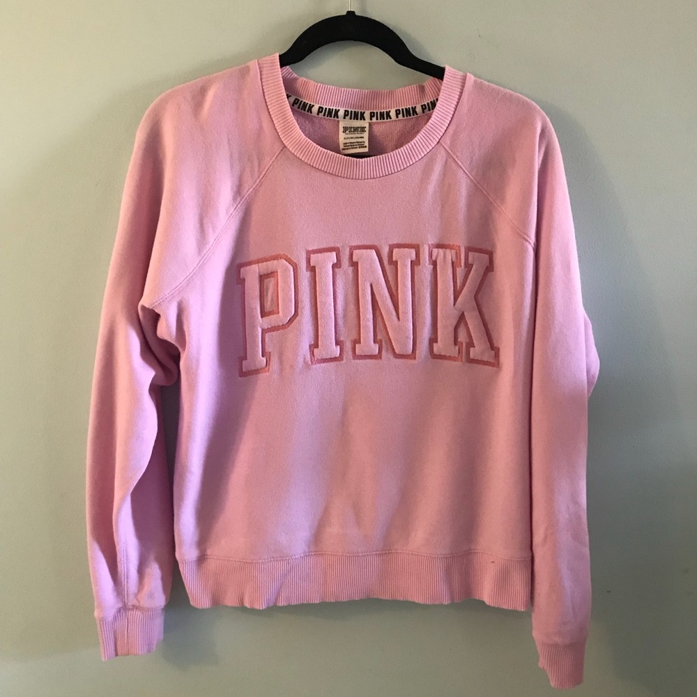 VS PINK crew